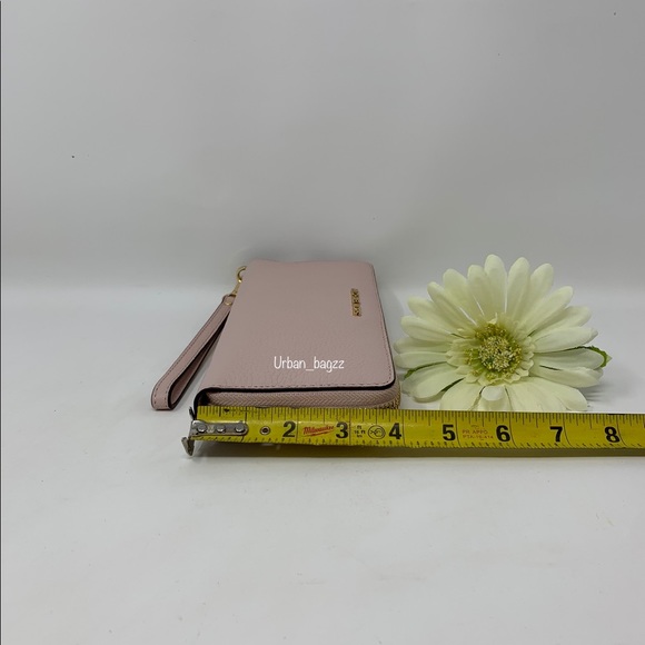 Michael Kors Kenly Large NS Tote And Wallet - Picture 5 of 11